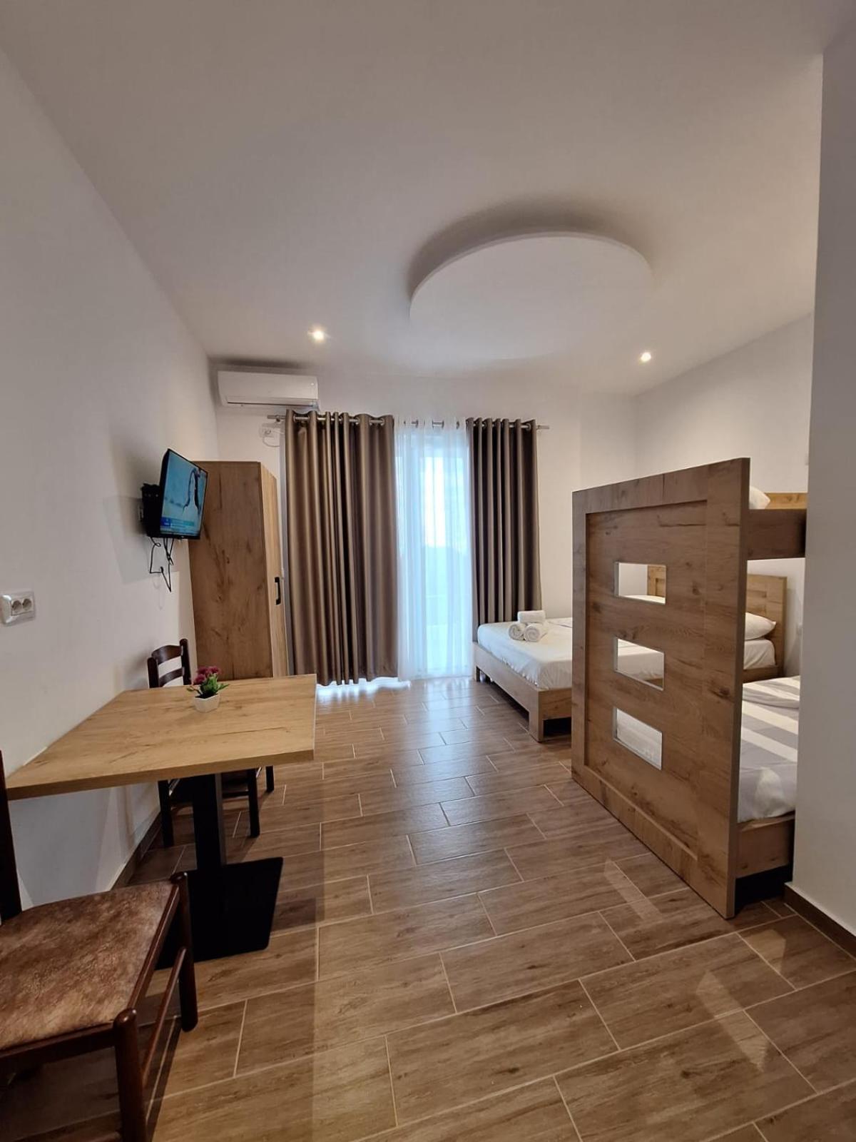 Xuxi Apartments Lukova Kültér fotó